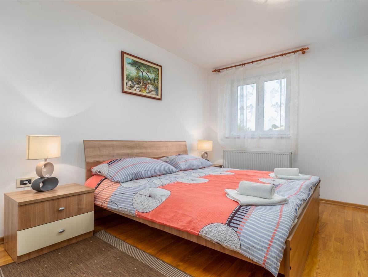 Apartment Villa Nera Пула Экстерьер фото